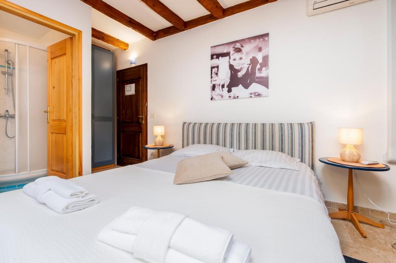 Revera Rooms Rovinj Ngoại thất bức ảnh